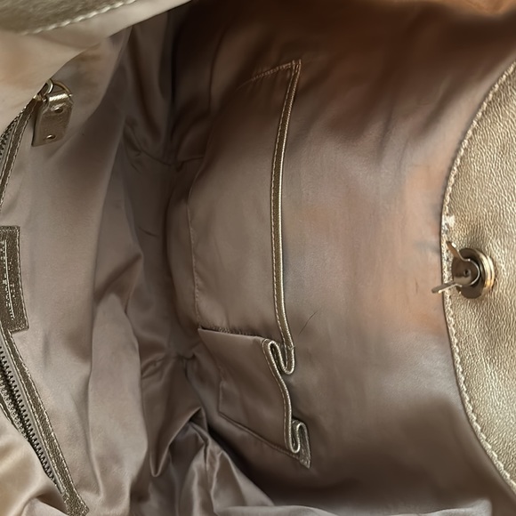 Michael Kors Medium Foldover Ring Bag Gold - Picture 3 of 6